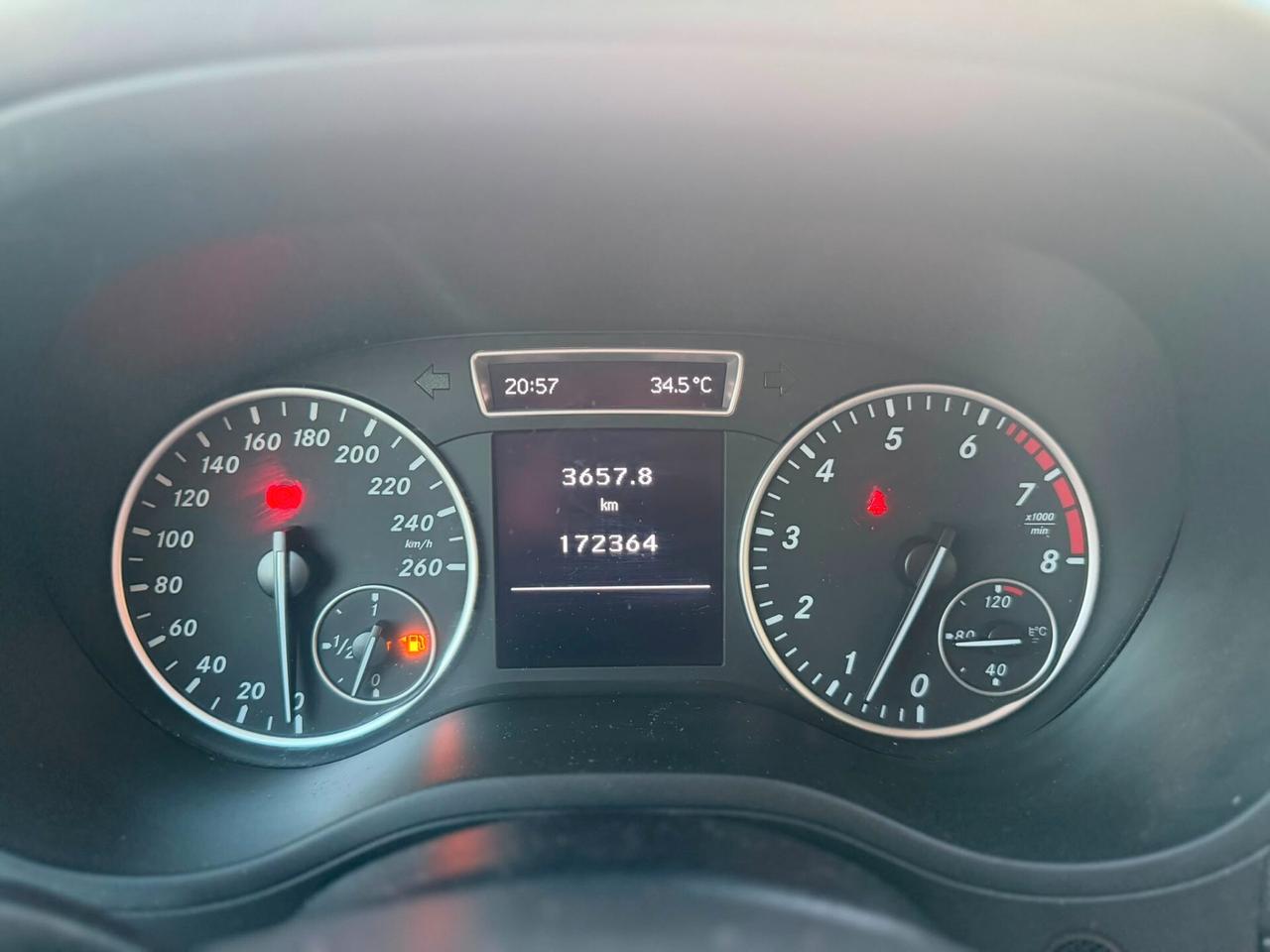 Mercedes-benz B 180 Premium