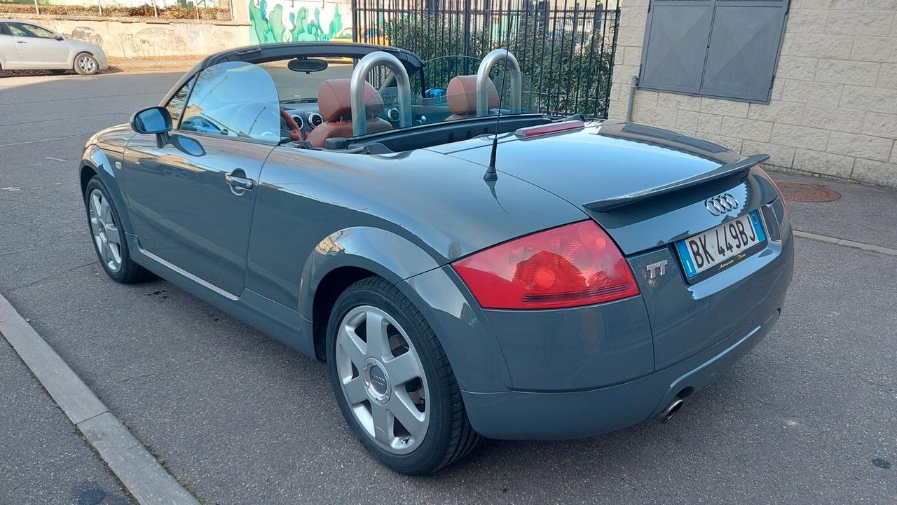 AUDI TT Roadster 1.8T 180cv S-Line