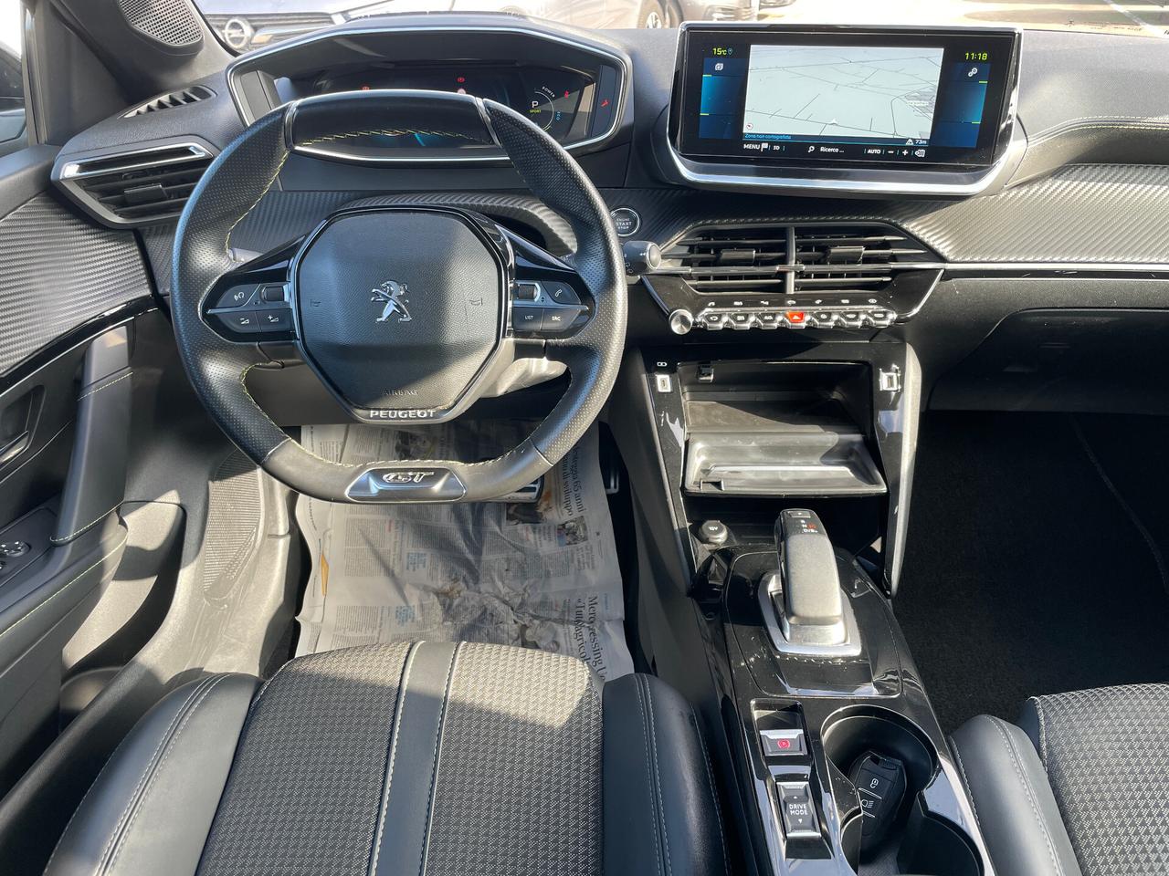 Peugeot 208 motore elettrico 136 CV 5 porte GT Line