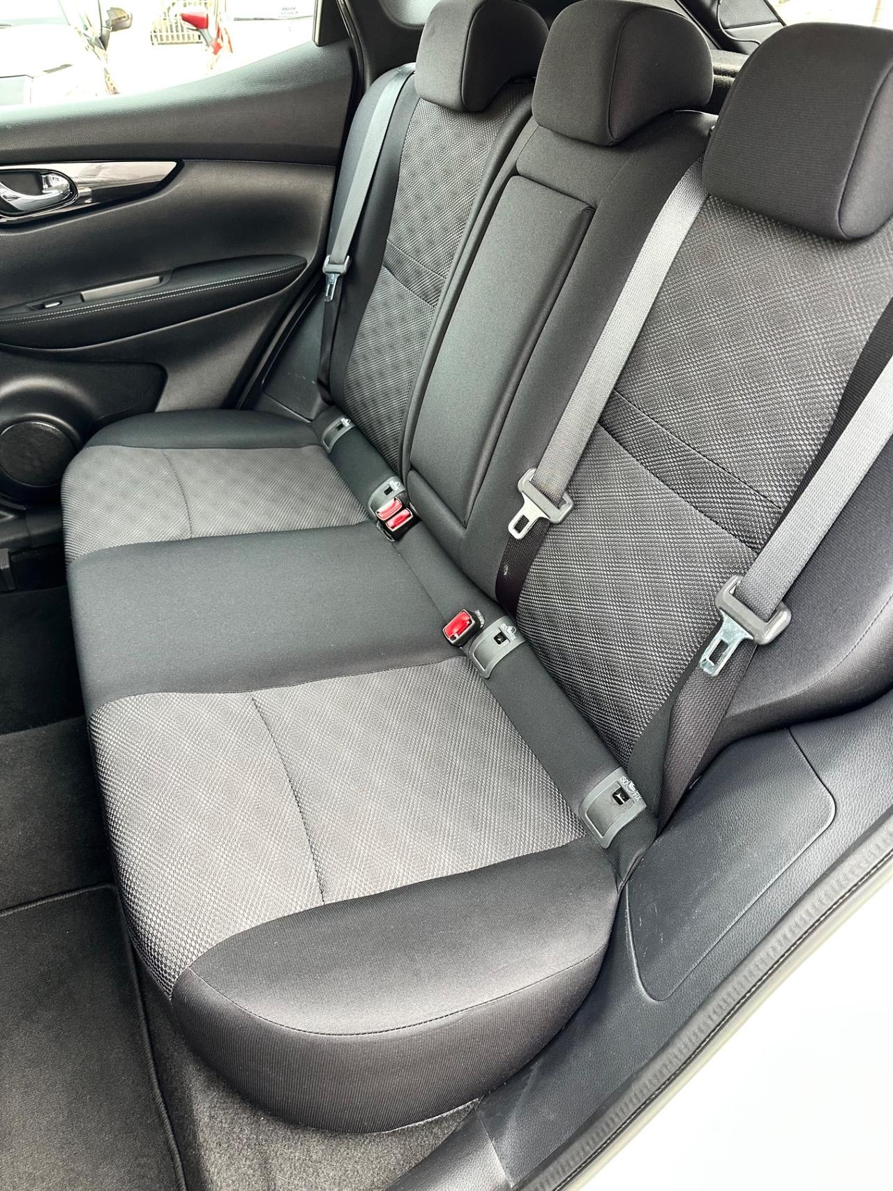 Nissan Qashqai 1.5dCi 110Cv N-Connecta -Uniproprietario