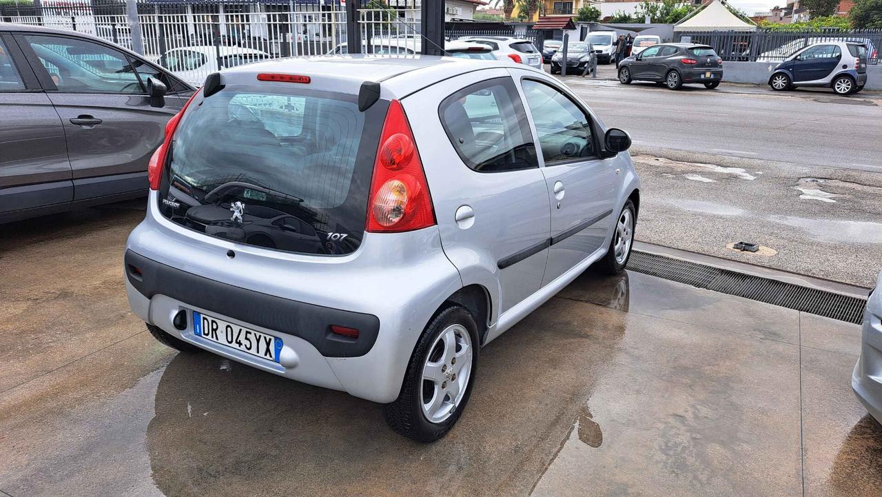 Peugeot 107 1.0 68CV 5p. Urban Move