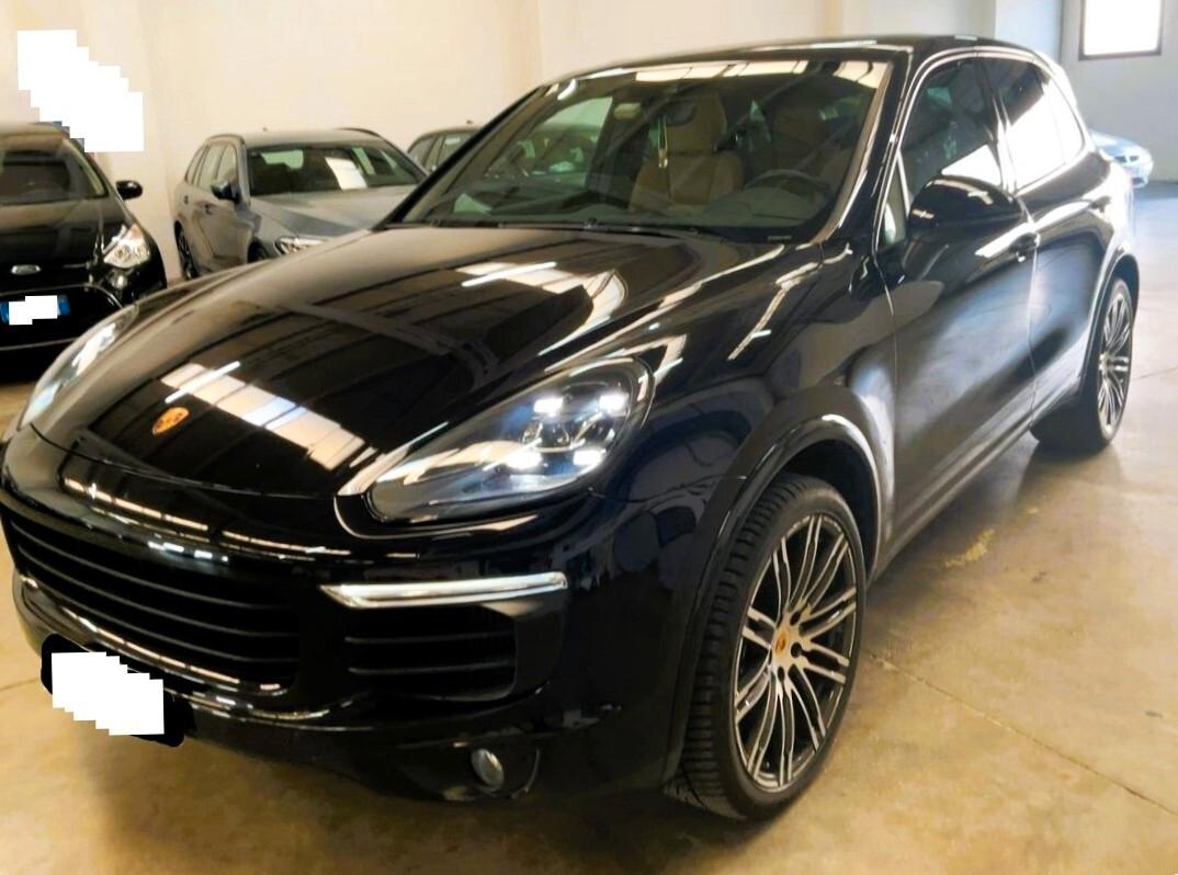 Porsche Cayenne 3.0 Diesel Platinum Edition