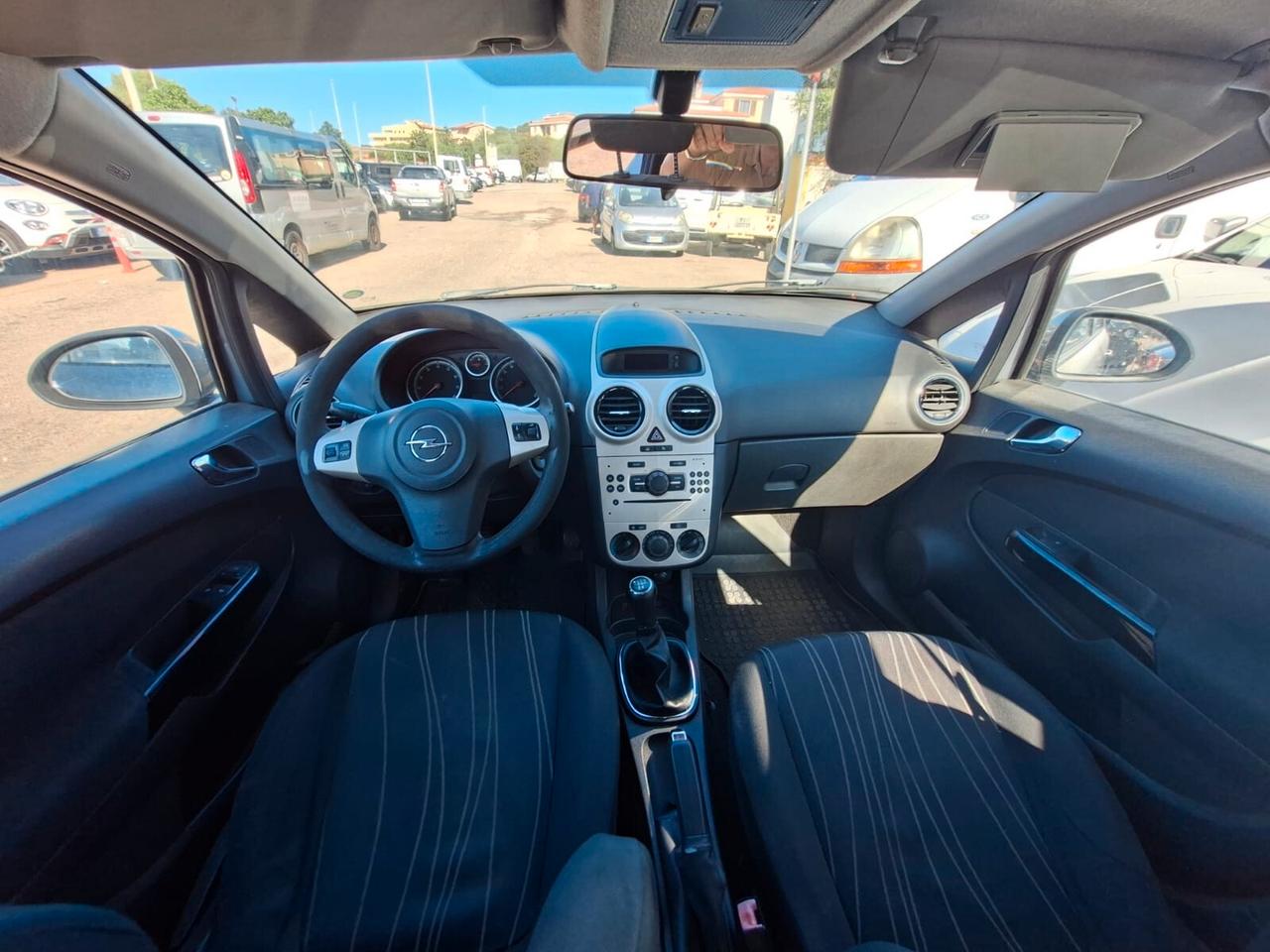 Opel Corsa 1.2 5 porte 80cv