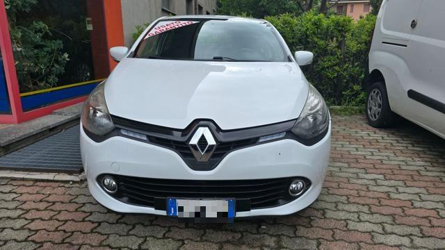 RENAULT Clio 1.2 75CV 5 porte Wave