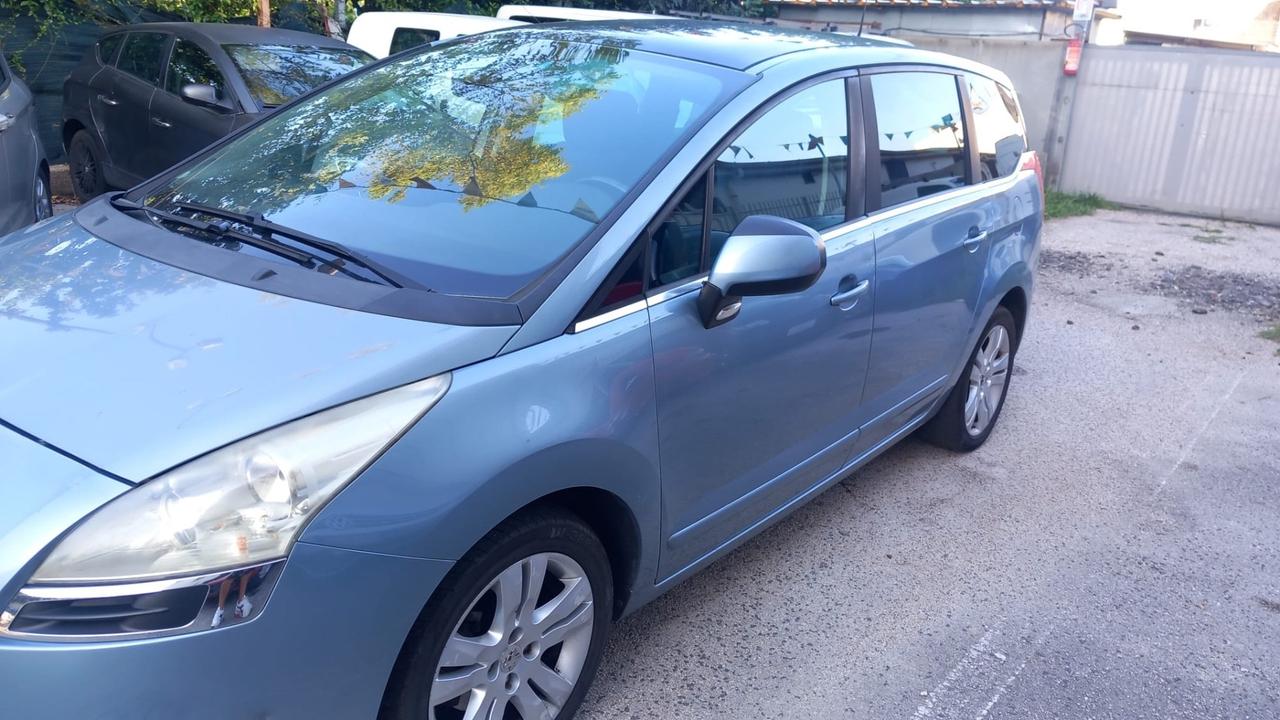 Peugeot 5008 1.6 HDi 112CV Tecno
