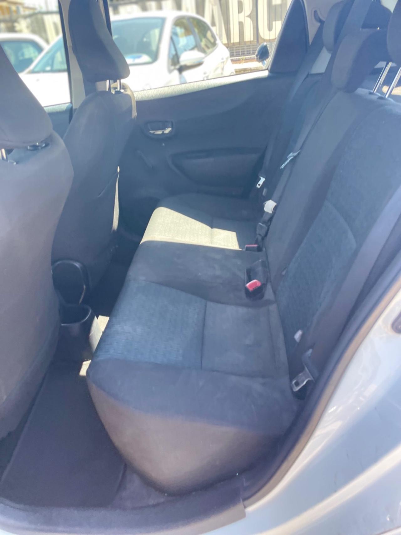 Toyota Yaris 1.0 5 porte Lounge
