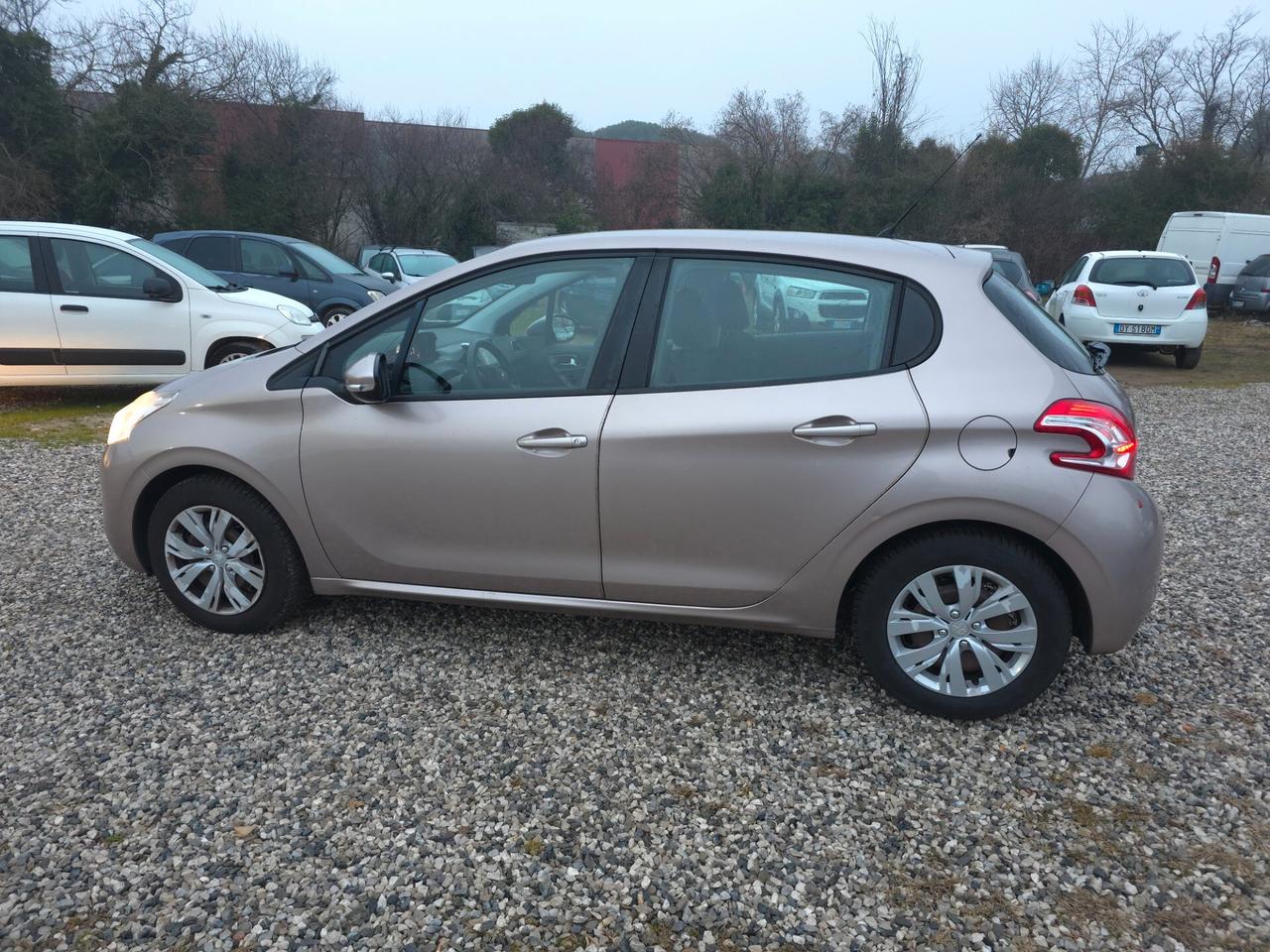 Peugeot 208 1.2 VTi 82 CV 5 porte Allure
