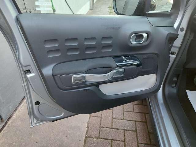 Citroen C3 C3 III 2017 1.2 puretech Shine s