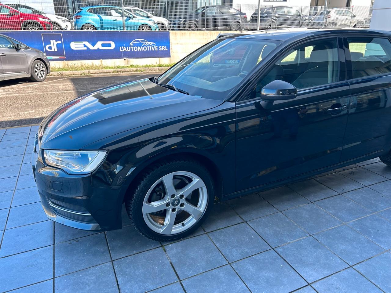 Audi A3 1.6 TDI clean diesel S tronic Attraction