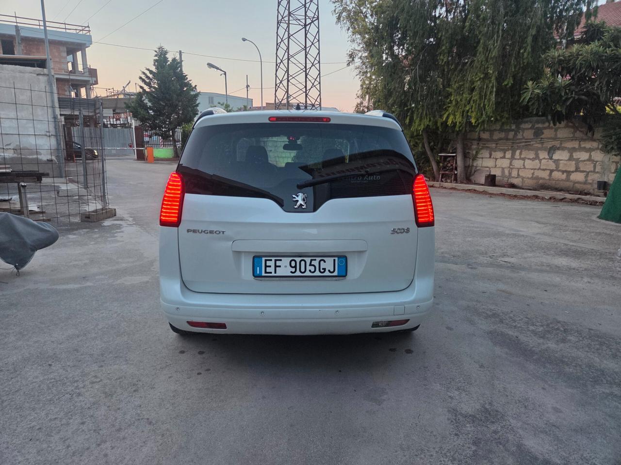 Peugeot 5008 2.0 HDi 150CV Allure 7 posti