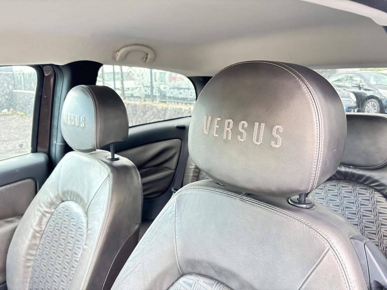 Lancia Ypsilon 1.3 MJT 75 CV Versus