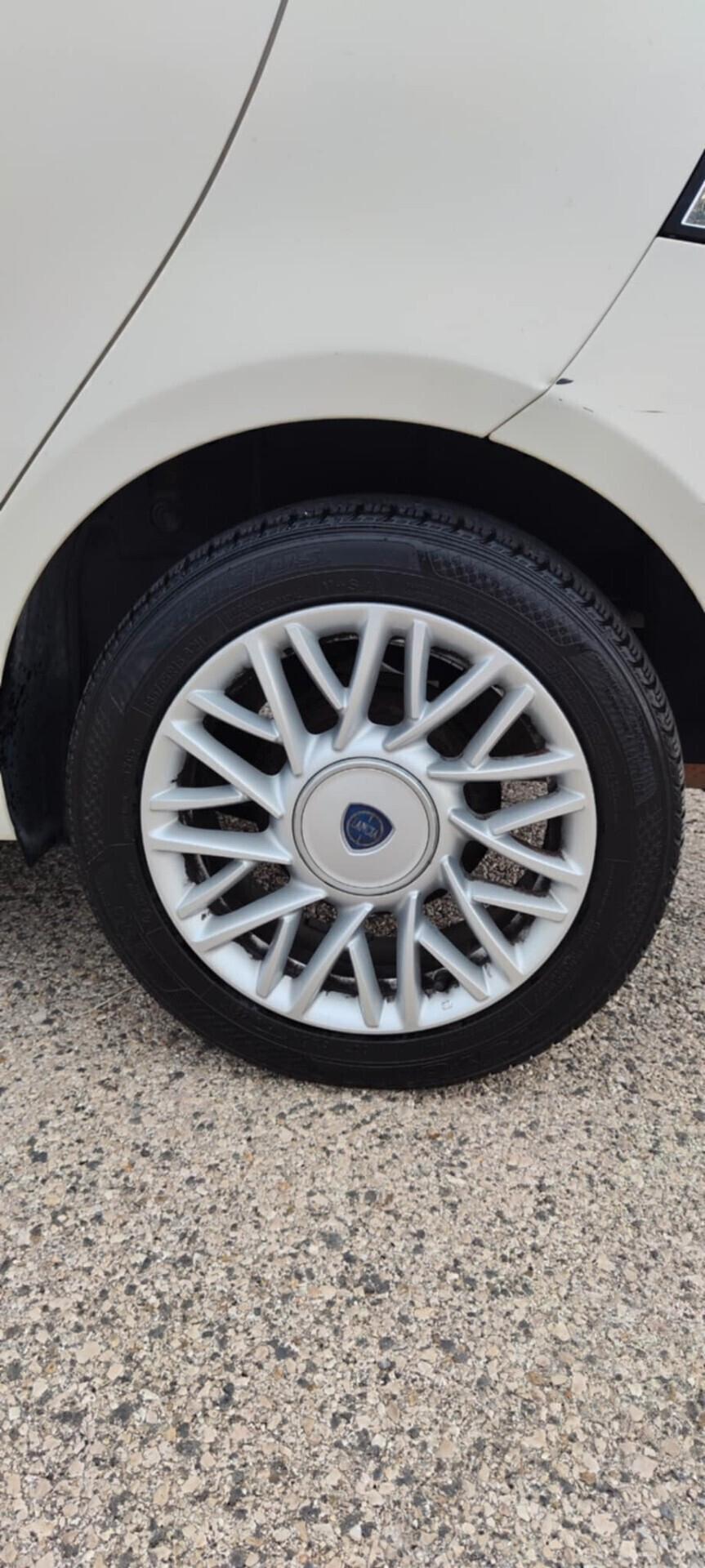 Lancia Ypsilon 1.3 MJT 16V 95 CV 5 porte S&S Platinum