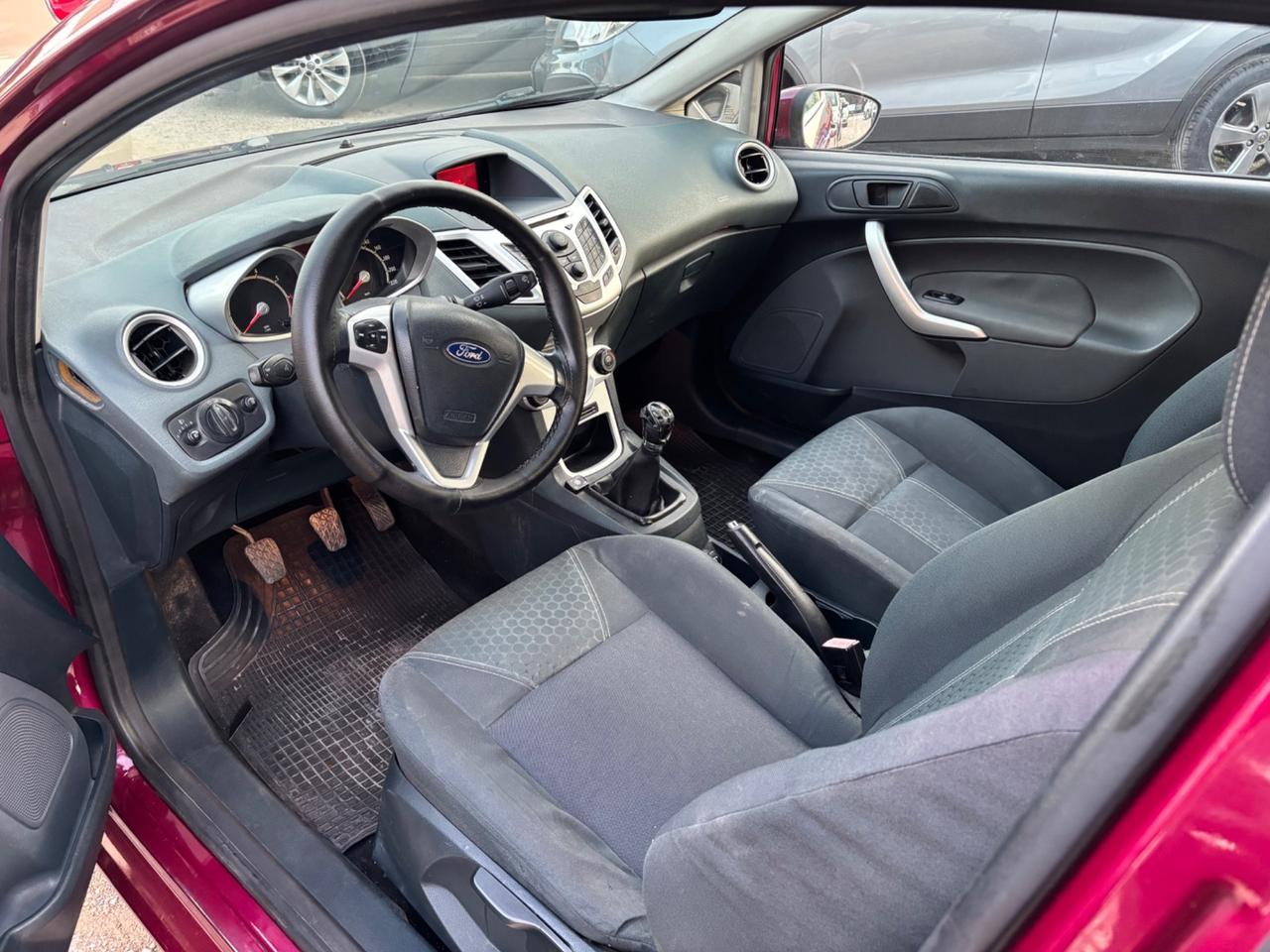 Ford Fiesta 1.4 3 porte Bz.- GPL Titanium