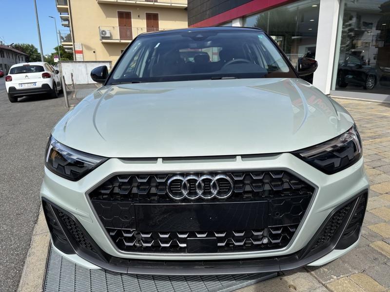Audi A1 Sportback 30 1.0 tfsi S Line Edition 116cv s-tronic LED-PHONE APPS-17"