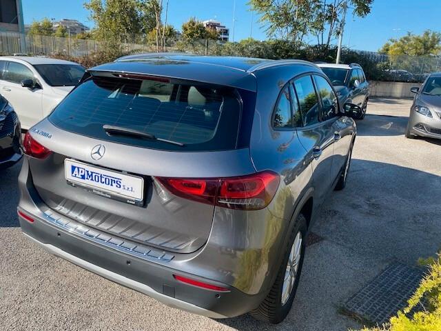 Mercedes-benz GLA 200 d Automatic Business Extra LED 2021 Iva deducibile