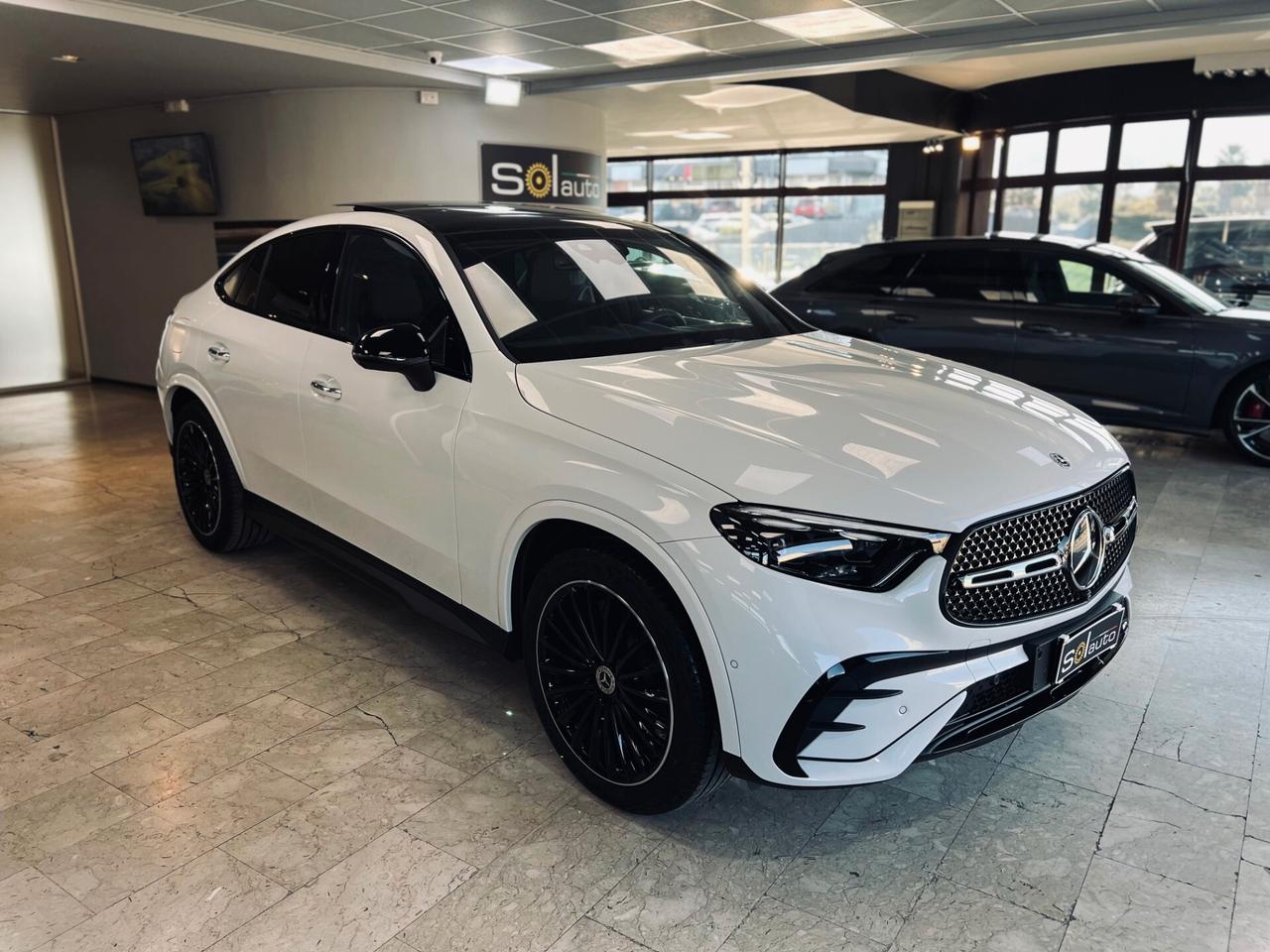 MERCEDES GLC 220 D COUPE PANO AMG