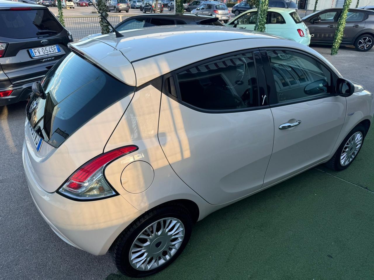 Lancia Ypsilon 1.3 MJT 95CV Euro 6B Nuova garanzia 12mesi