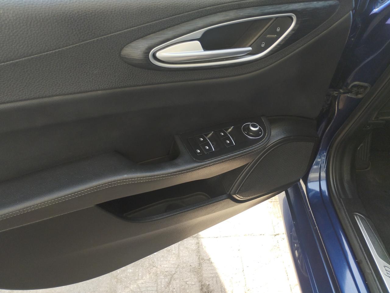 Alfa Romeo Giulia 2.2 Turbodiesel 190 CV AT8 Super