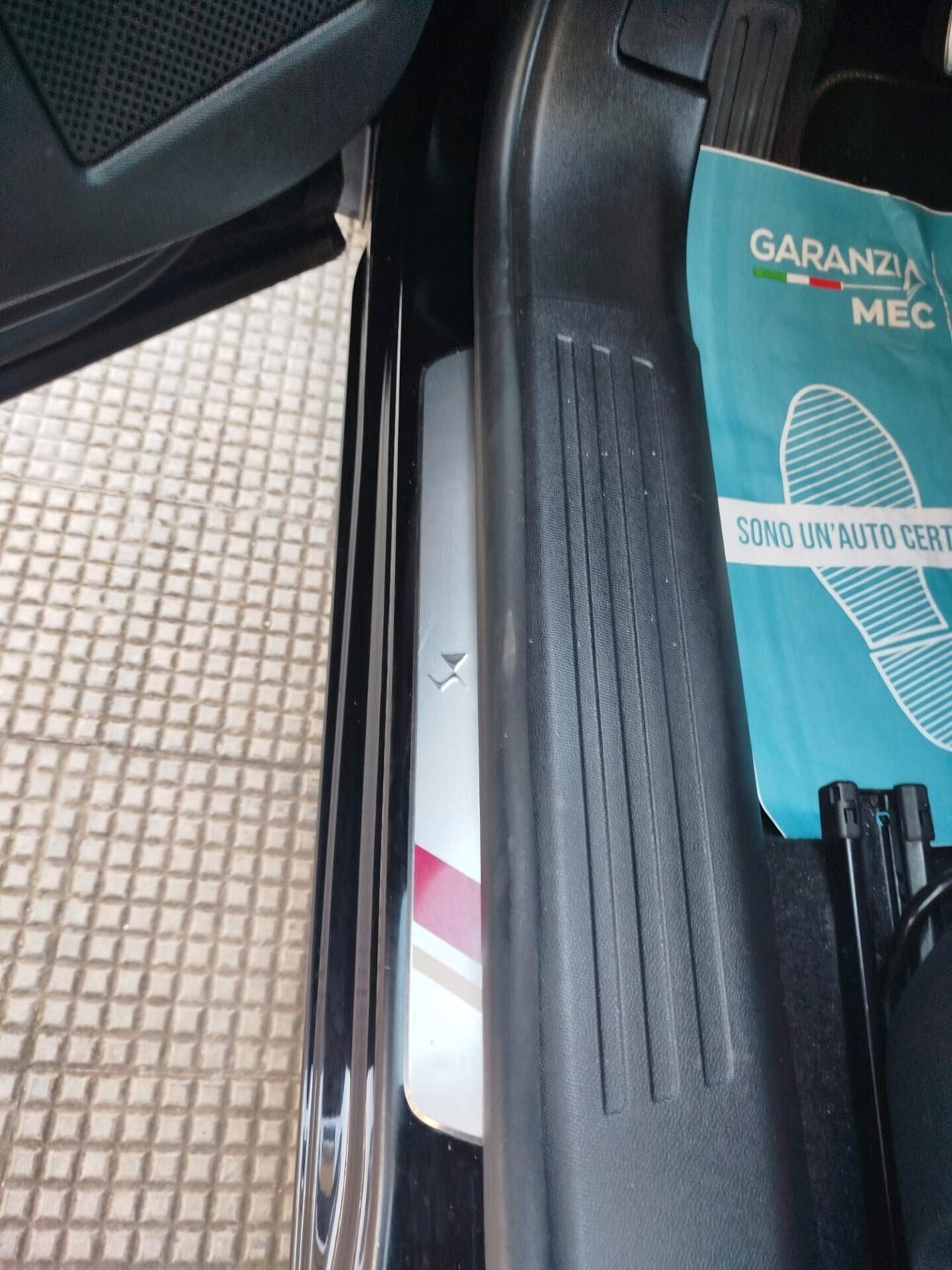 Ds DS3 3 Crossback BlueHDi 100 Performance Line