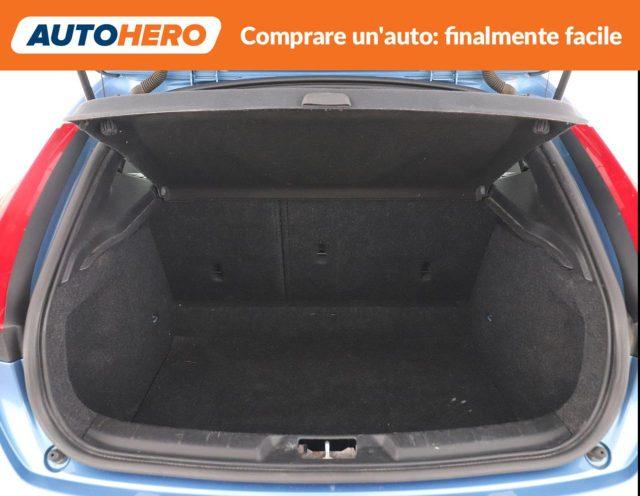 VOLVO V40 D3 Momentum