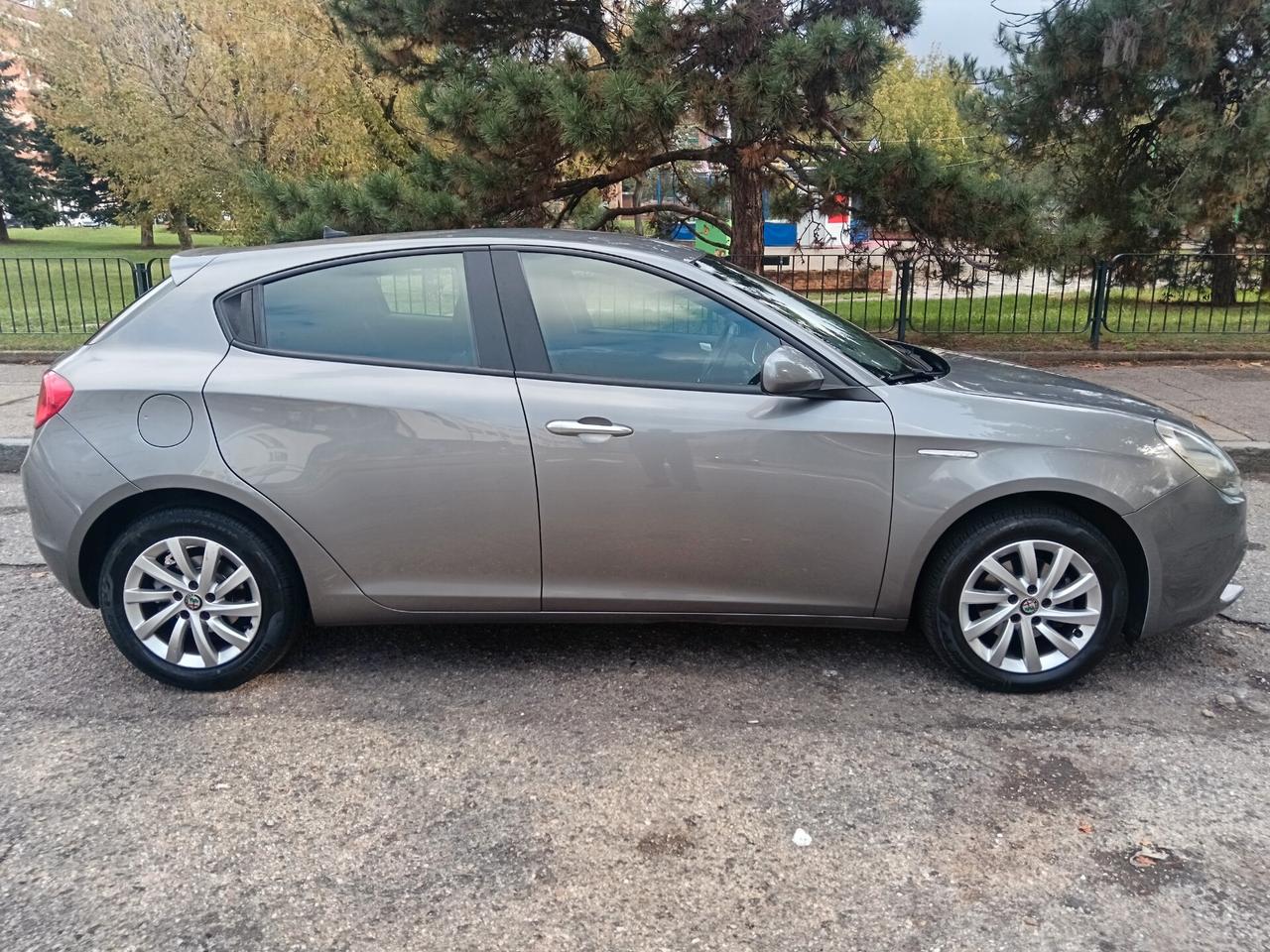 Alfa Romeo Giulietta 1.6 JTDm 120 CV