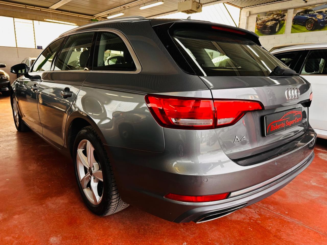 Audi A4 35 TDI 150CV S-Tronic 7Marce F1 S-Line