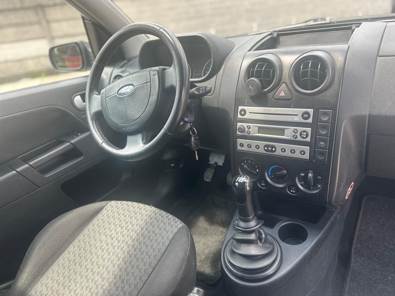 Ford Fusion 1.4 16V 5p.