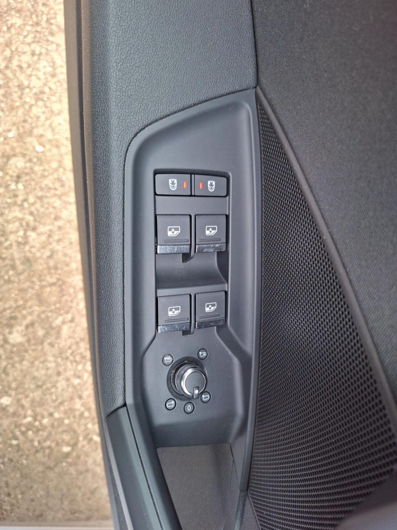 Audi A3 SPB 35 TDI S tronic line edition FULL OPTIONAL