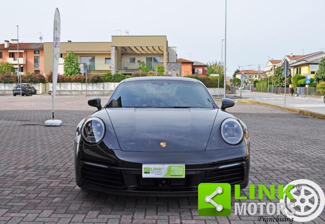 PORSCHE 911 Carrera 4S