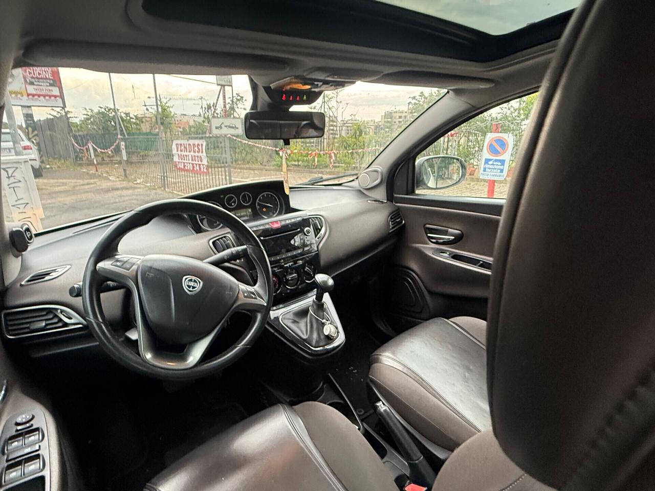 Lancia Ypsilon 0.9 TwinAir 85 CV 5 porte S&S DFN Platinum