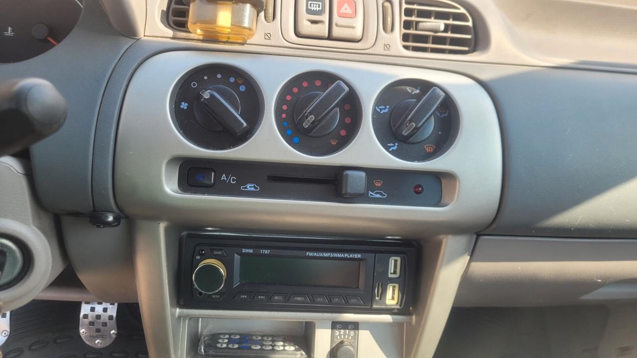 Nissan Micra 1.0i 16V cat 3 porte