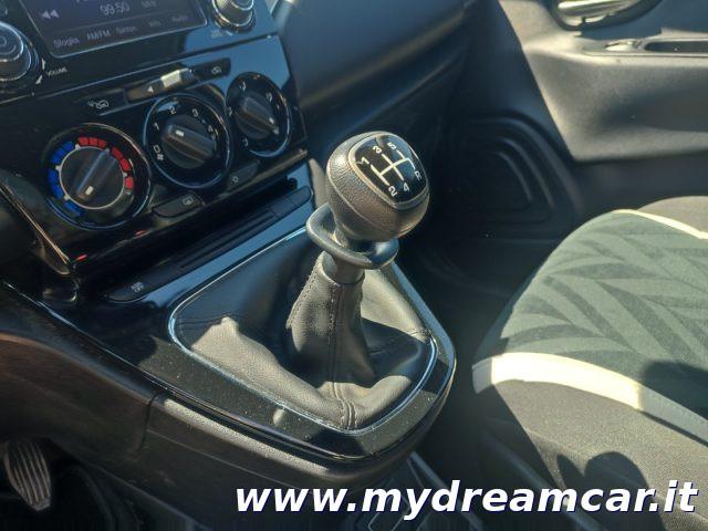 LANCIA Ypsilon 1.2 69 CV 5 porte Platinum