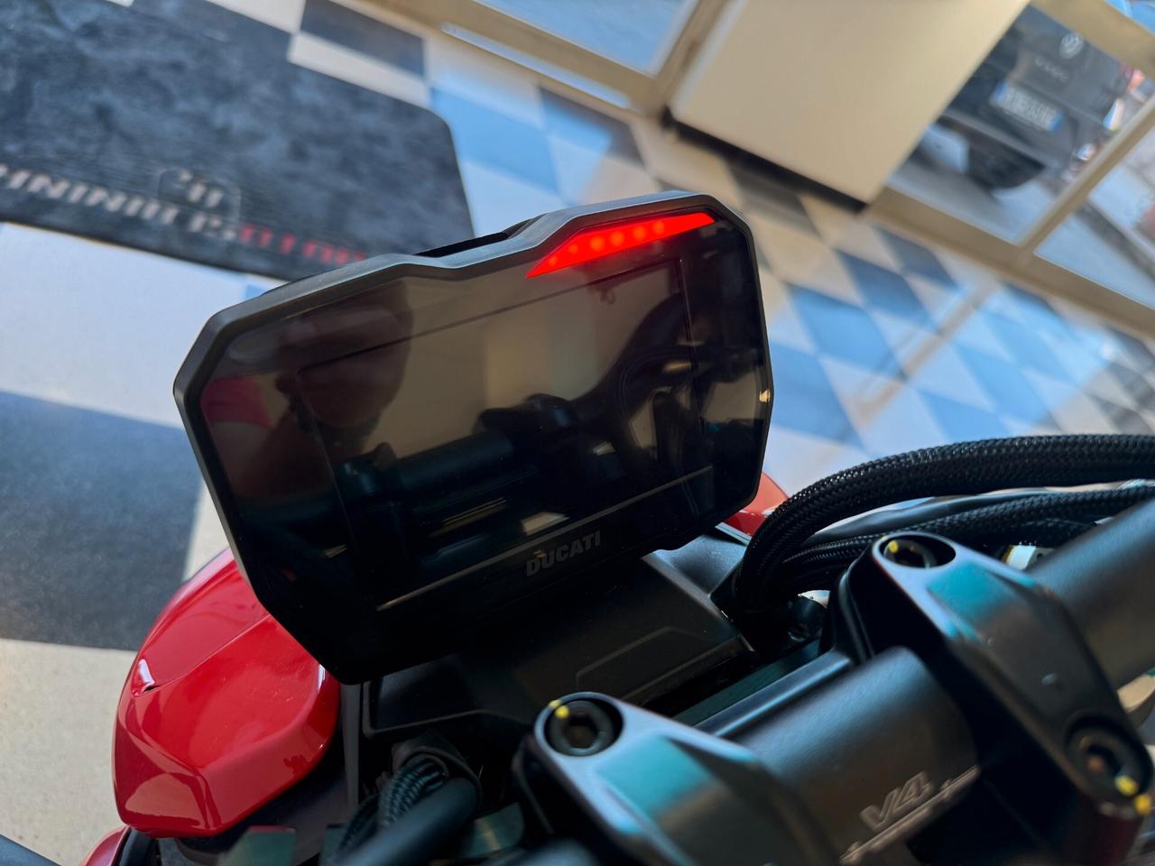 Ducati Streetfighter V4S