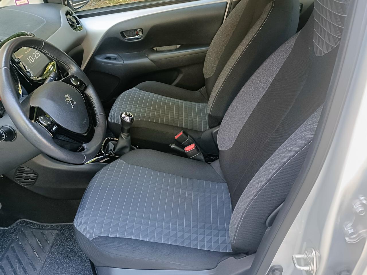 Peugeot 108 VTi 72 S&S 5 porte Allure