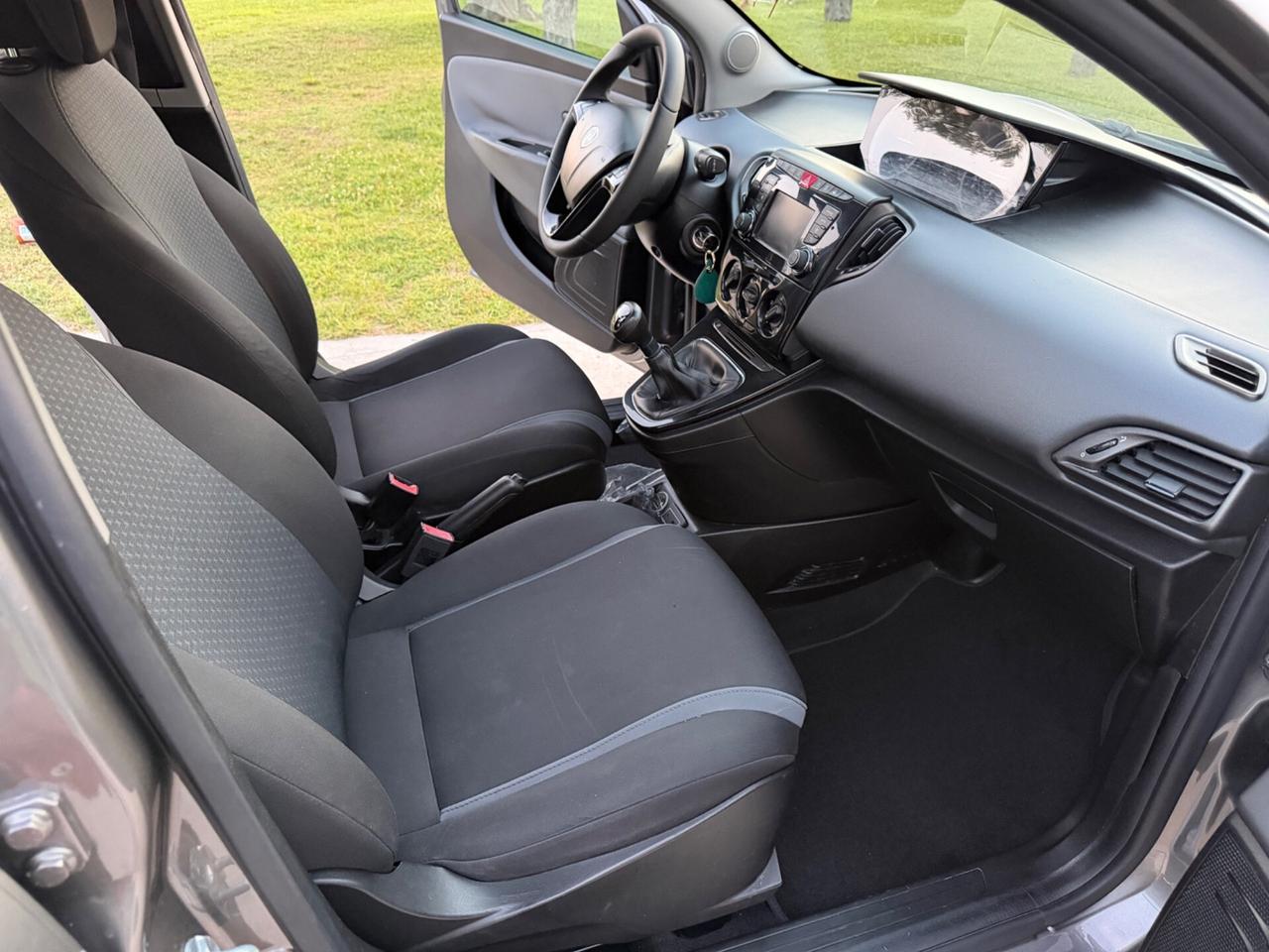 Lancia Ypsilon 1.3 MJT 16V 95 CV 5 porte S&S Mya