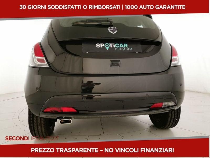 Lancia Ypsilon My24 1.0 Firefly 70 CvStart&Stop Hybrid Platino