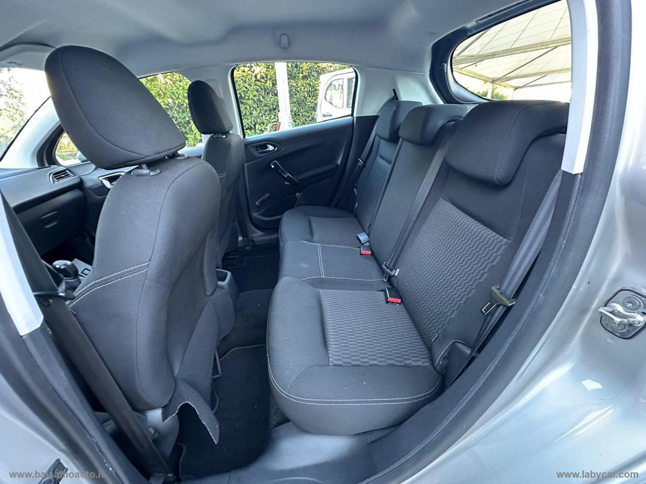 PEUGEOT 208 82CV 5p. Allure