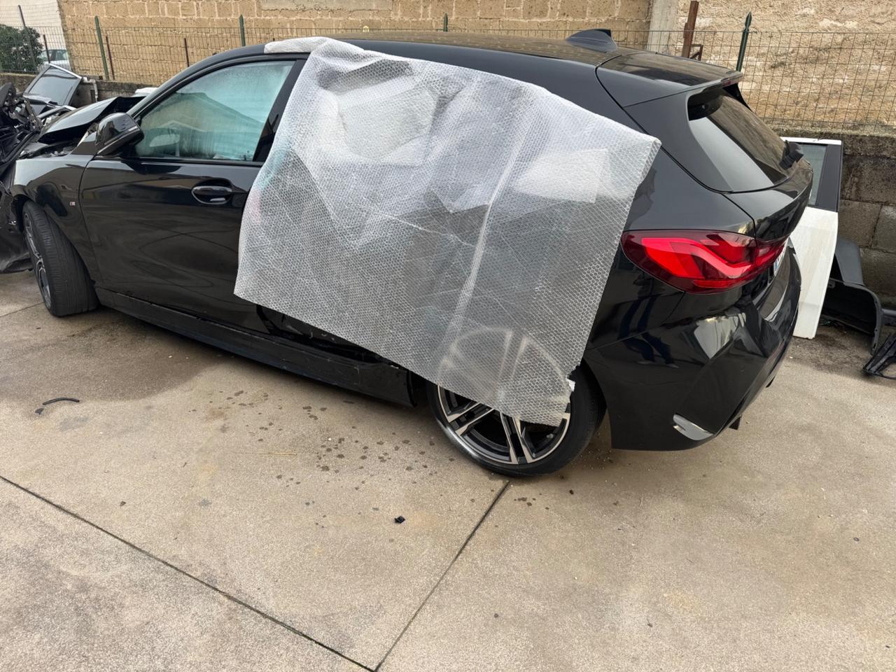 Bmw 118 118d 5p. Msport