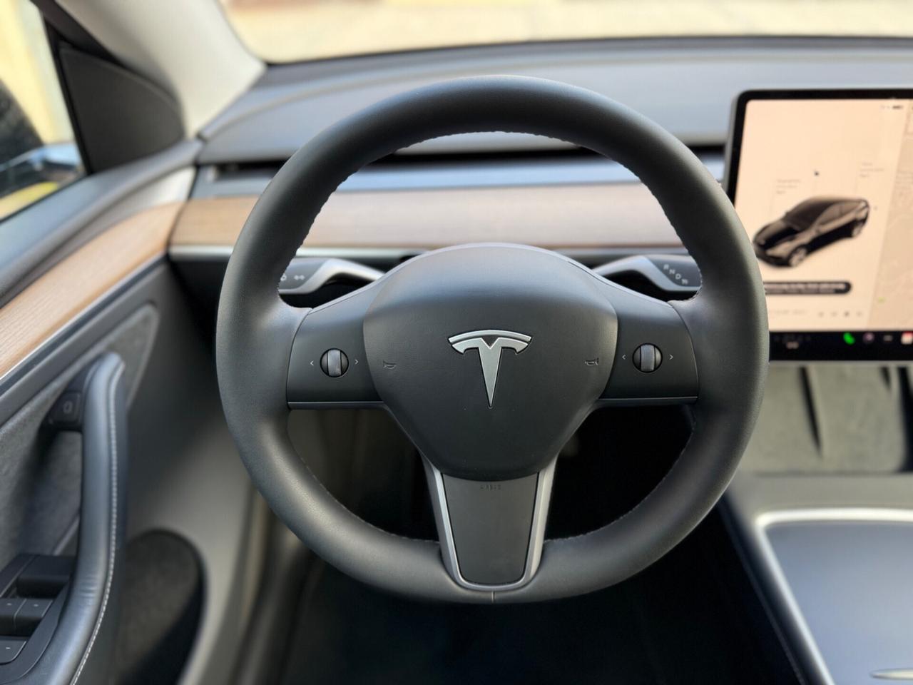 Tesla Model Y Dual Motor Long Range AWD