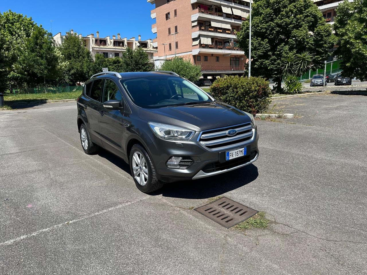 Ford Kuga 1.5 TDCI 120 CV S&S 2WD Powershift Titanium