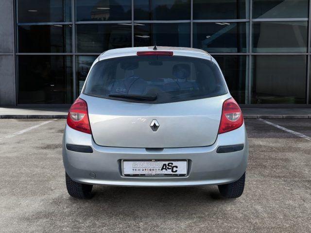 RENAULT Clio 1.2 BENZ 75 CV 16V 5 porte ADATTA NEOPATENTATI
