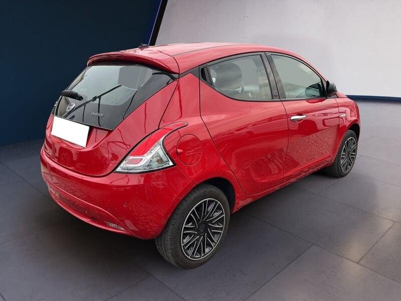 Lancia Ypsilon III 2015 1.0 hybrid Gold s&s 70cv