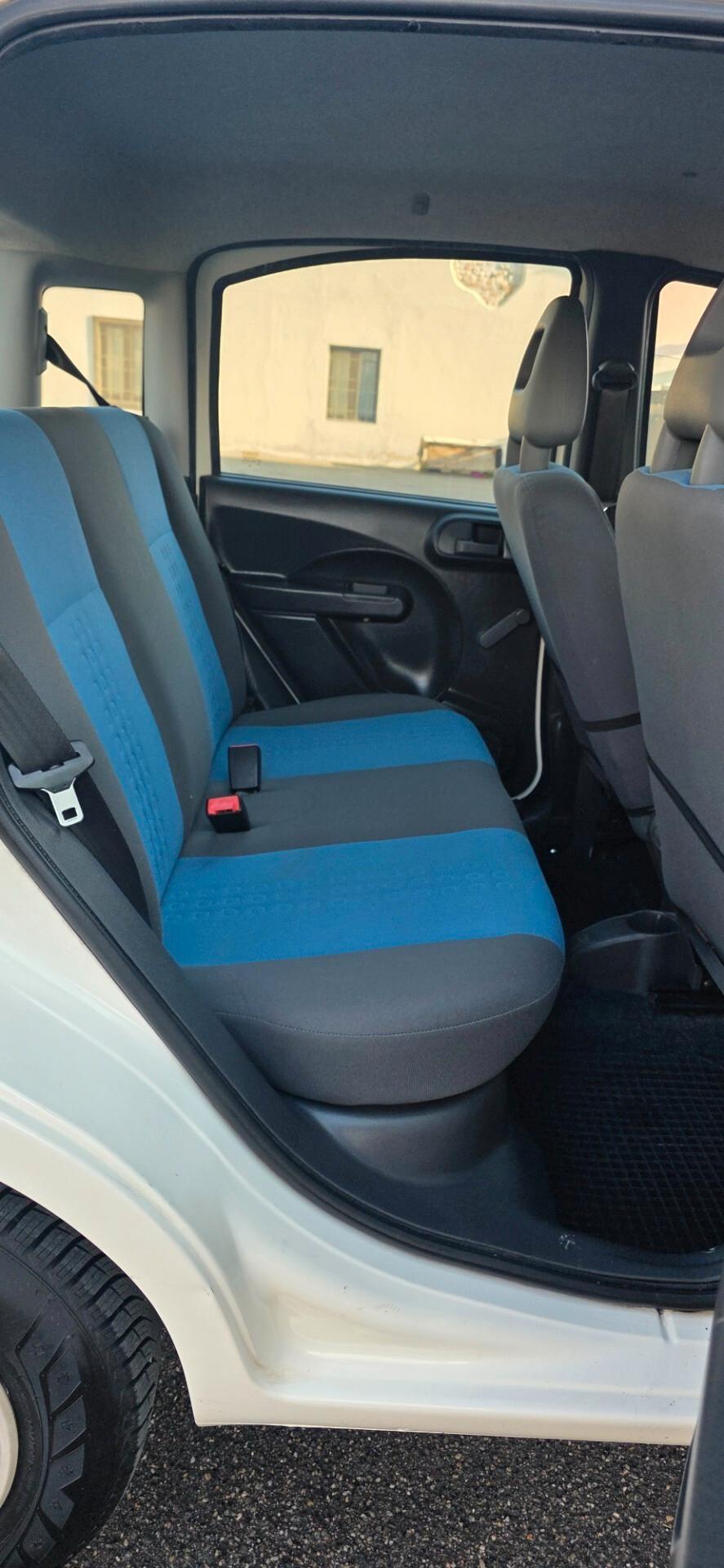 Fiat Panda 1.2 Emotion neopatentati euro5B benzină