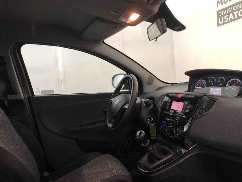 Lancia Ypsilon 5 Porte 1.2 Silver