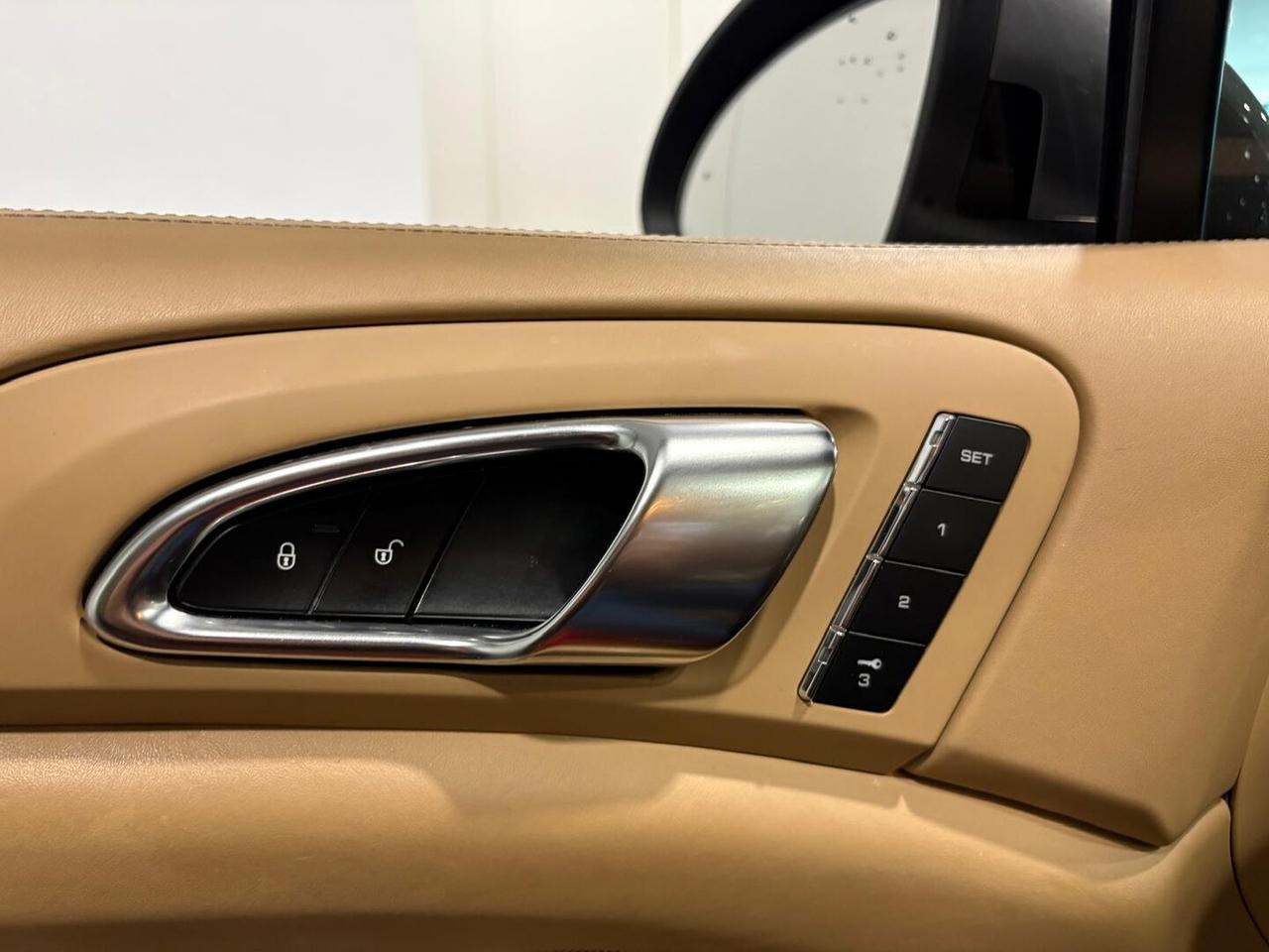 Porsche Cayenne 3.0 V6 tdi 245cv tiptronic
