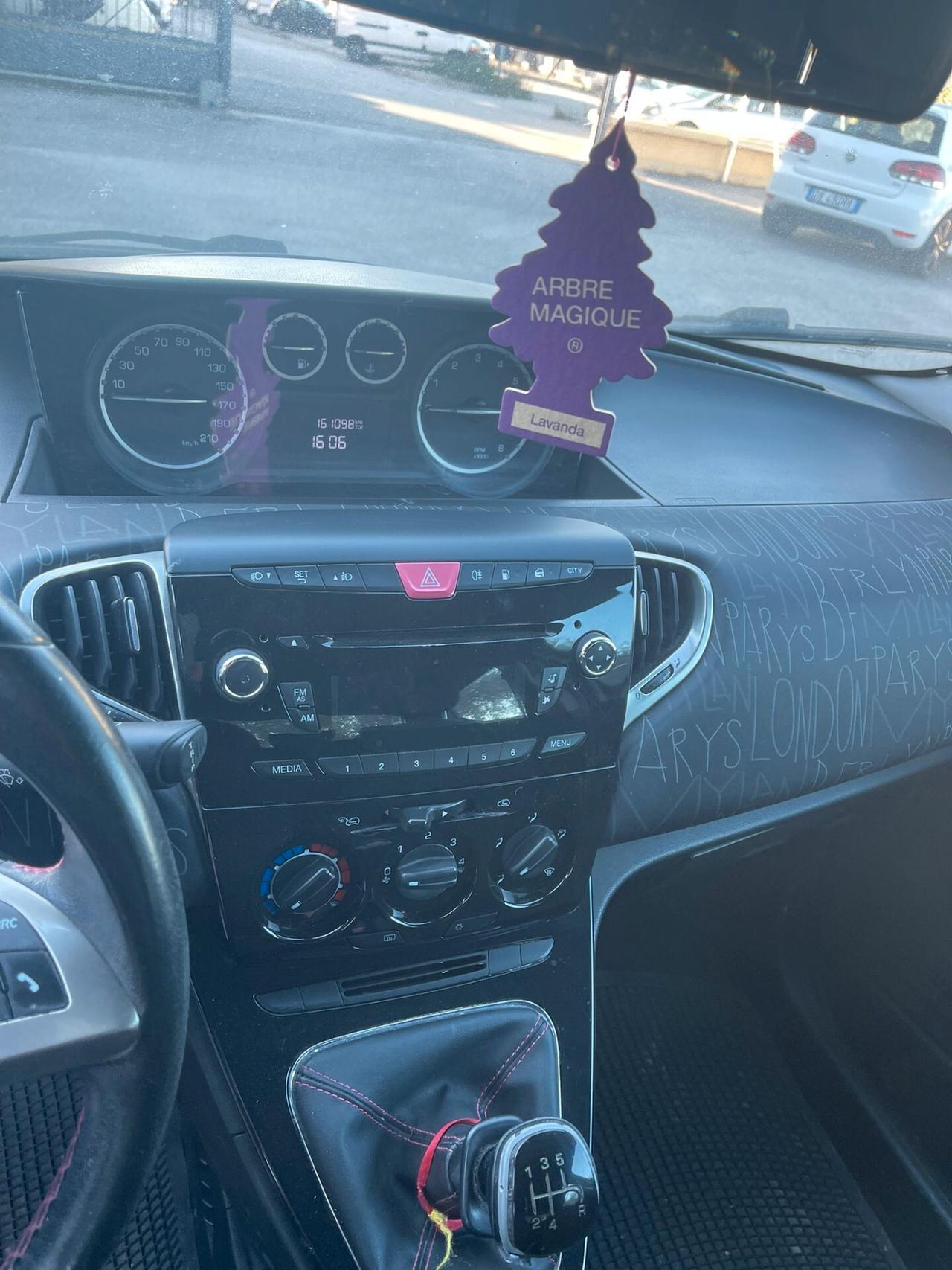 Lancia Ypsilon 1.2 69 CV 5 porte GPL Ecochic Elefantino