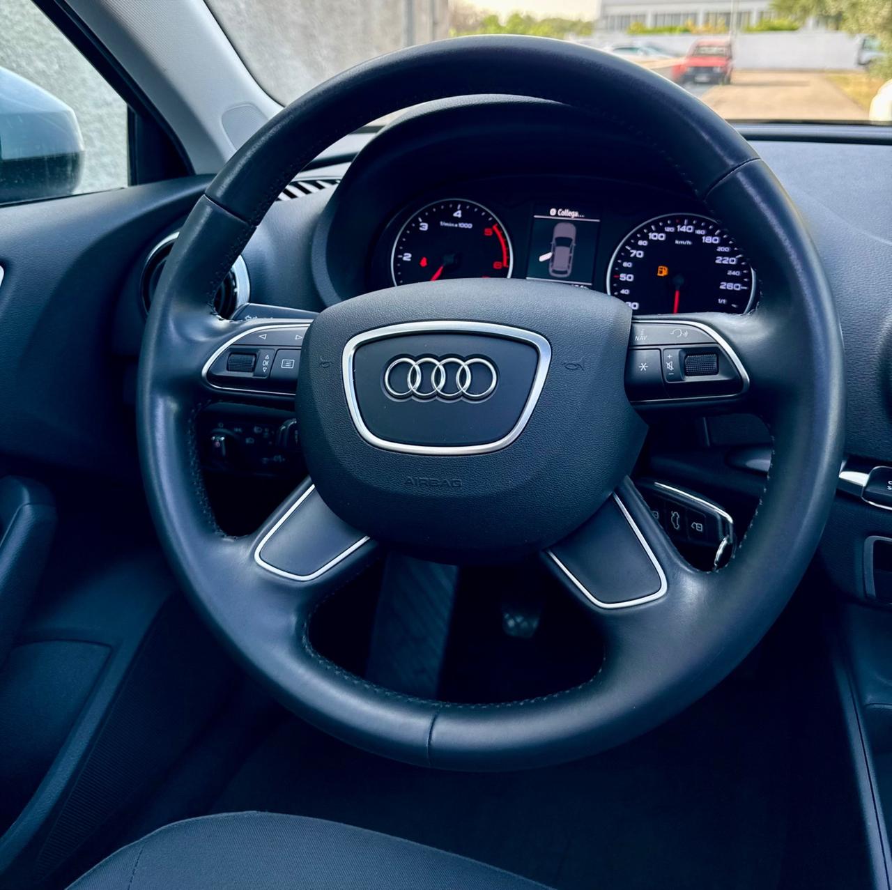 Audi A3 1.6 TDI,TETTO APRIBILE ,Climatronic bizona,Navi,ecc.