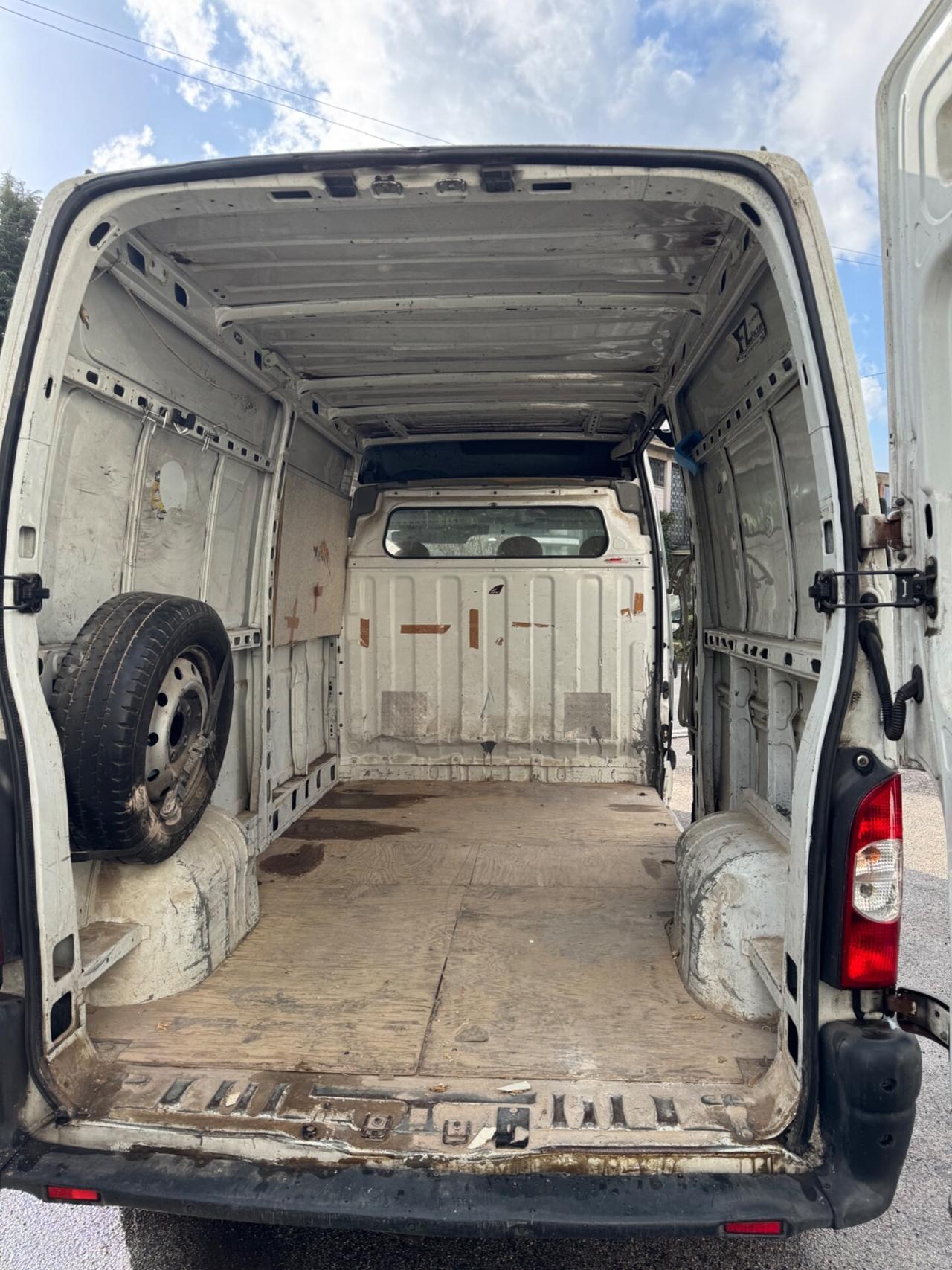 Nissan Interstar V28 2.5 dCi/100 PC-TN Fu.Easy
