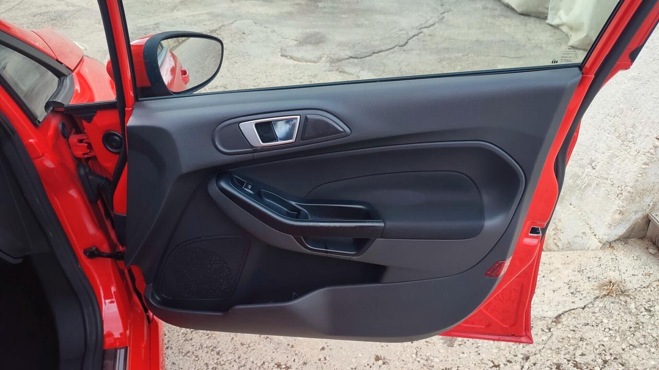FORD FIESTA ST-LINE 75 cv