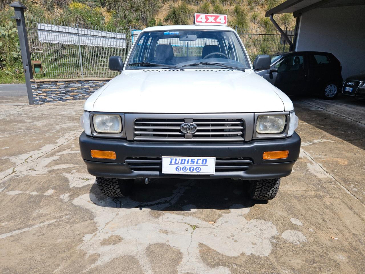 Toyota Hilux 2.4 diesel 4 porte LN 105 Pick-up